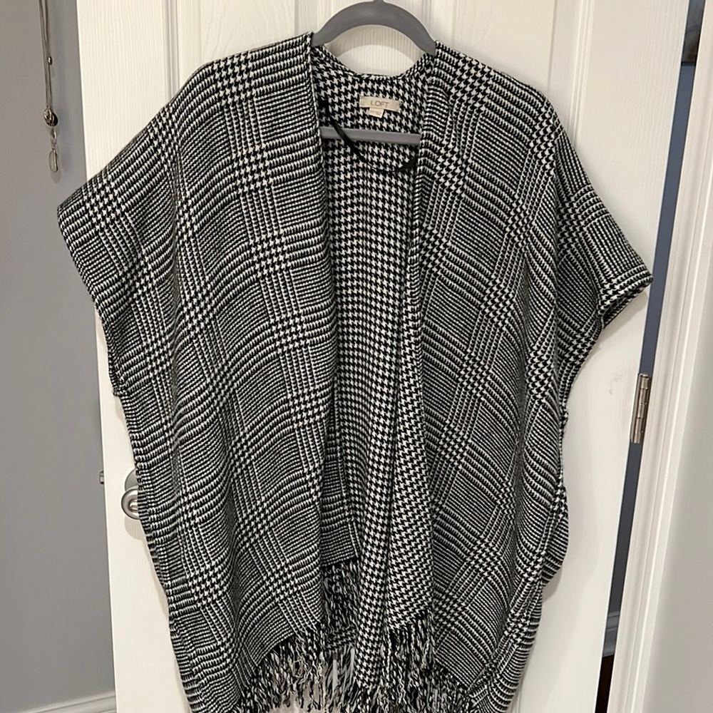 Loft poncho